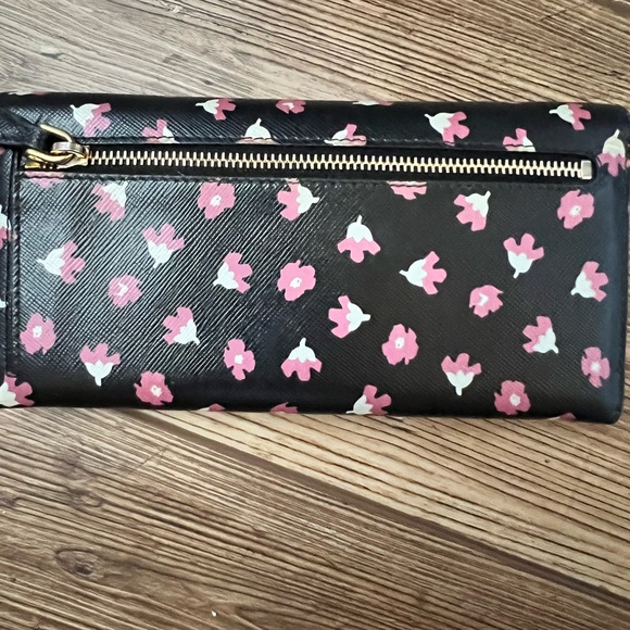 Prada Saffiano Floral Wallet - Picture 2 of 12